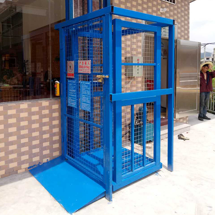 液壓升降平臺是選擇斜坡還是選擇地坑？